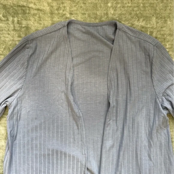 Elegant Gray Women's Long Sleeve Cardigan - Picture 5 of 10